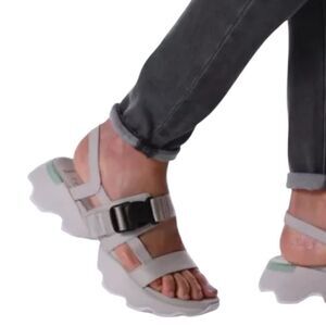 Sorel Sandals Woman’s Size 9 Kinetic Impact Sling Strappy Sport